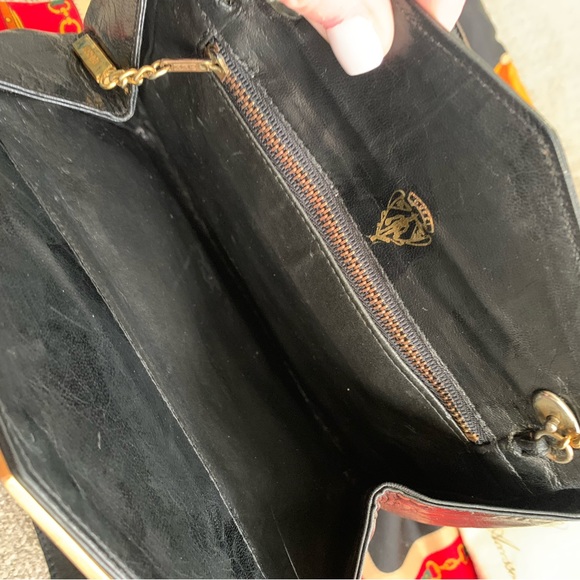 ✨Vintage Gucci Black Leather Shoulder Evening Bag Gold Accent EUC Stunning! - Picture 4 of 16